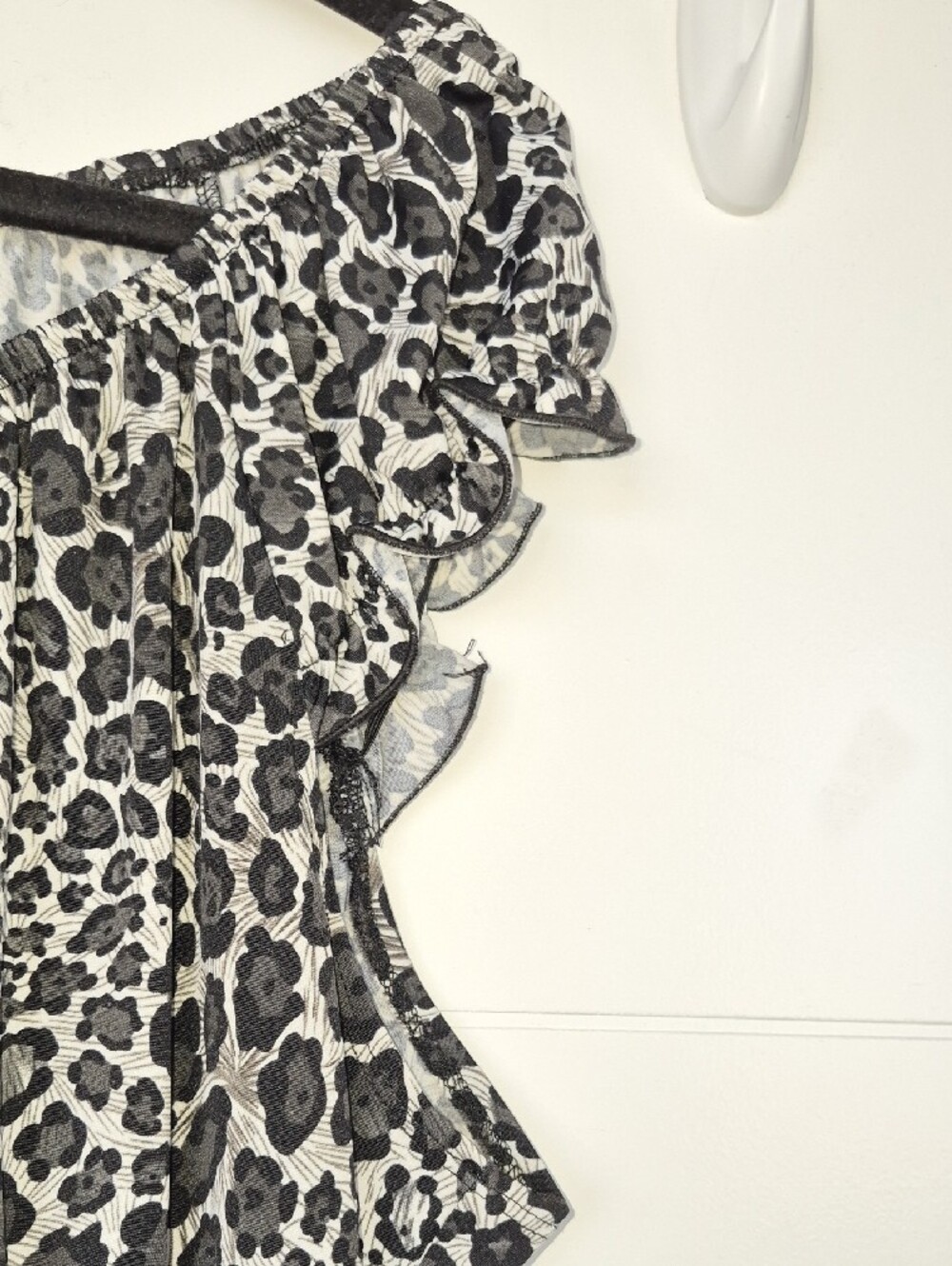 Black & White Leopard Print Ruffle Tunic - Picture 5 of 8